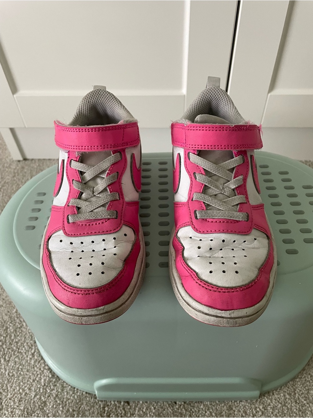 Nike Kids Pink and White Low-Top Sneakers